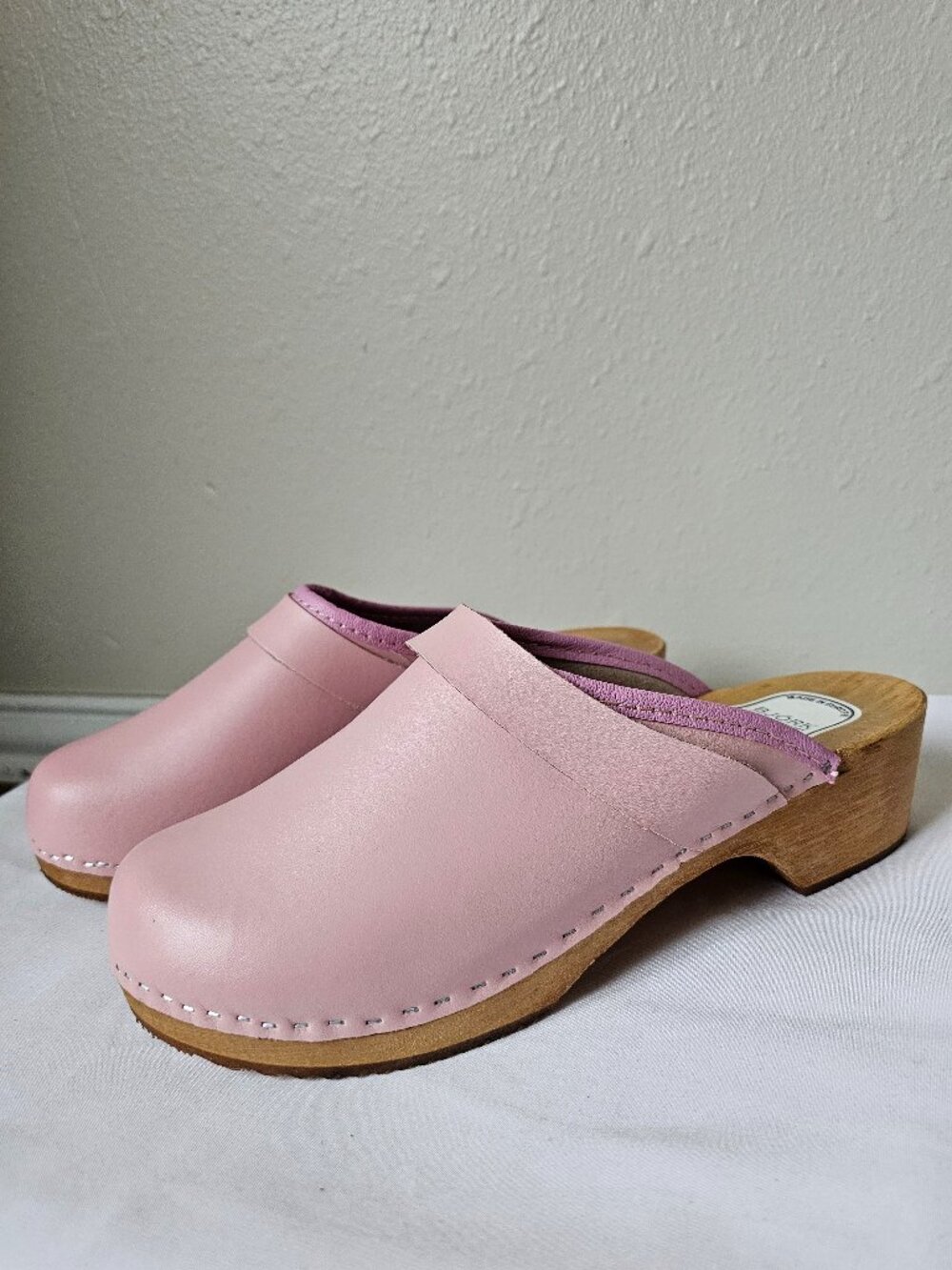 BJORK Maja Wood Open Back Pink Leather Clogs Size 41